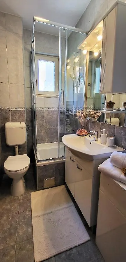 Sun Apartment With Sea View And Shared Pool 斯普利特